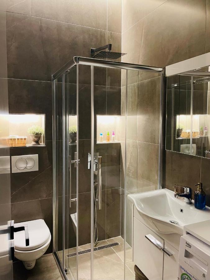 Aj Apartments, Hidden Gem In The Heart Of Tiranë Luaran gambar